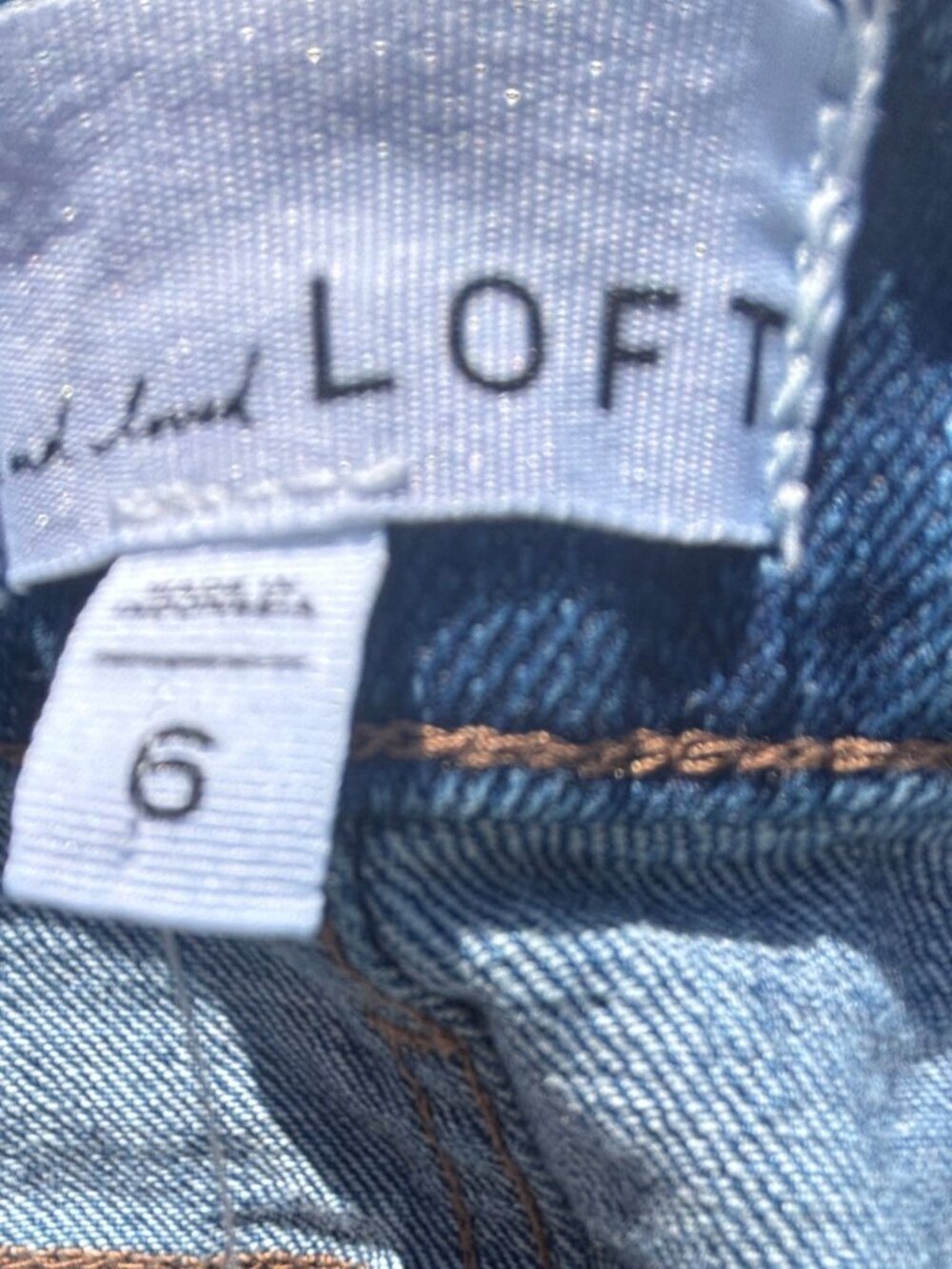 LOFT Denim Raw Frayed Hem Mini Skirt Medium Wash Size 6 Like New - Picture 4 of 4